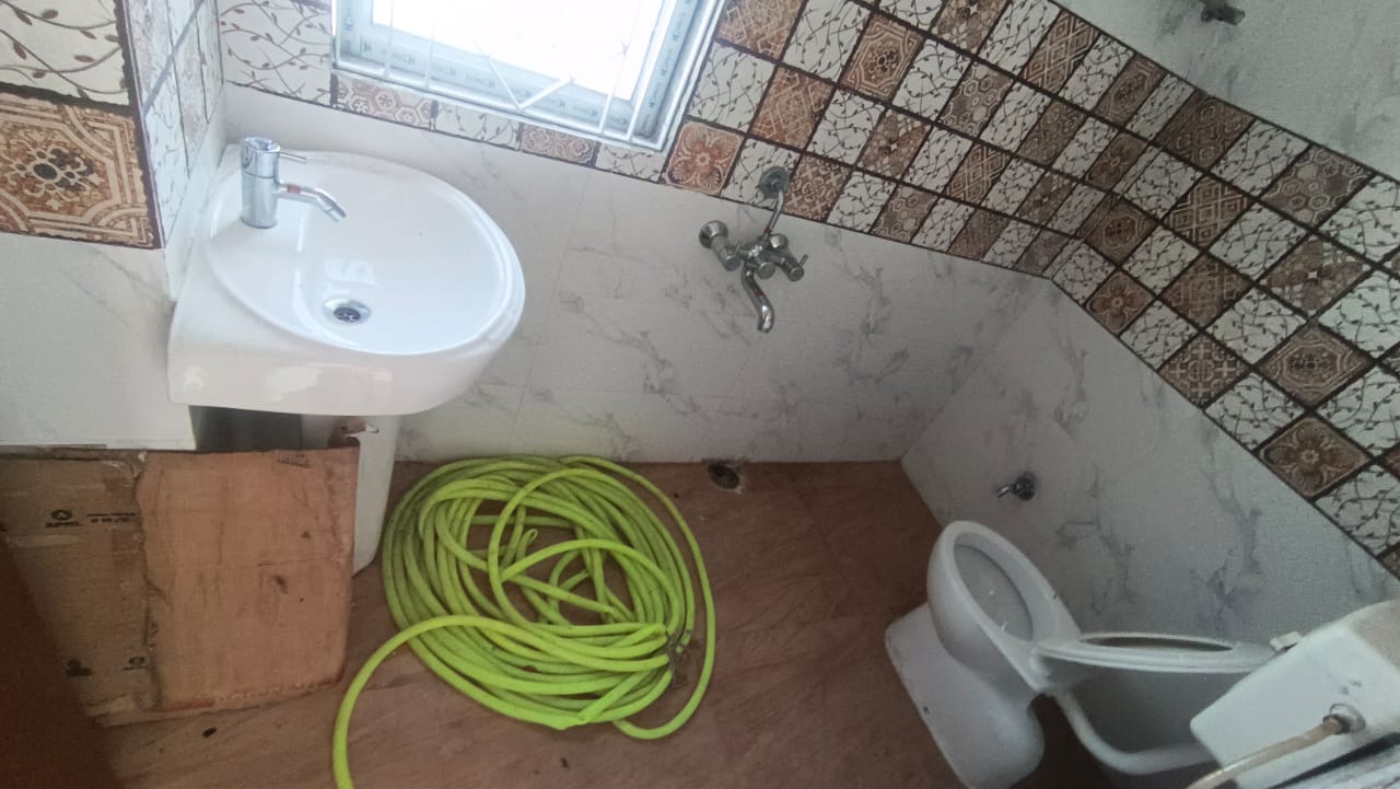 Unfurnished 2bhk in Chandmari, Guwahati, Assam, India for Rent